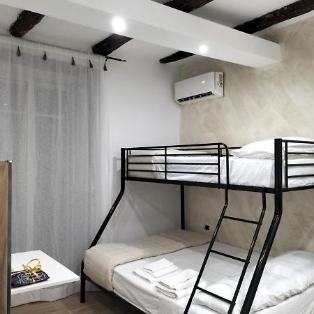 Appartement Casa Nina- Camera Capri à Naples Extérieur photo