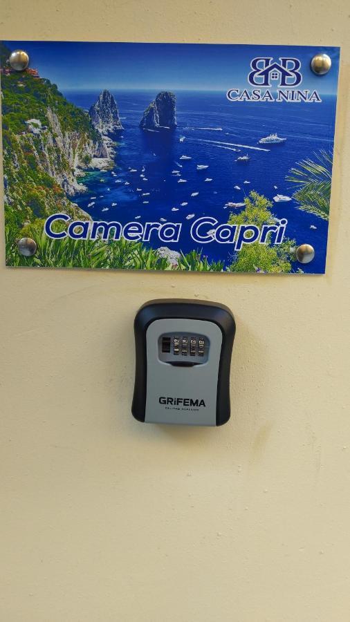 Appartement Casa Nina- Camera Capri à Naples Extérieur photo