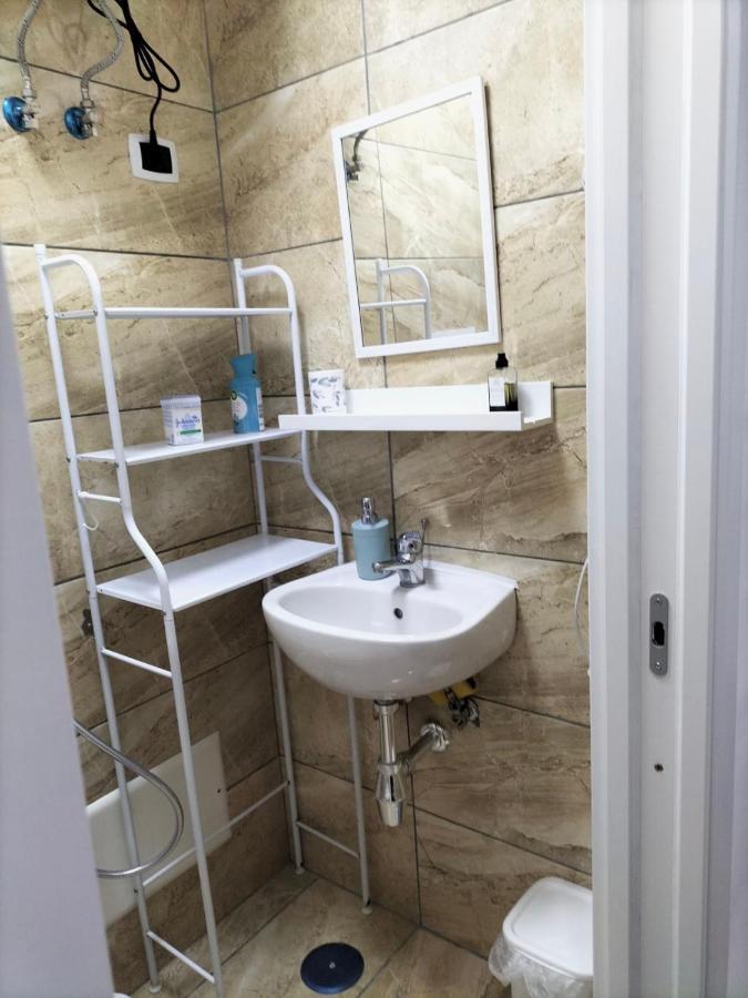 Appartement Casa Nina- Camera Capri à Naples Extérieur photo