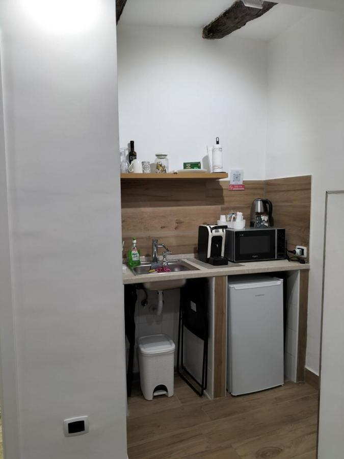 Appartement Casa Nina- Camera Capri à Naples Extérieur photo